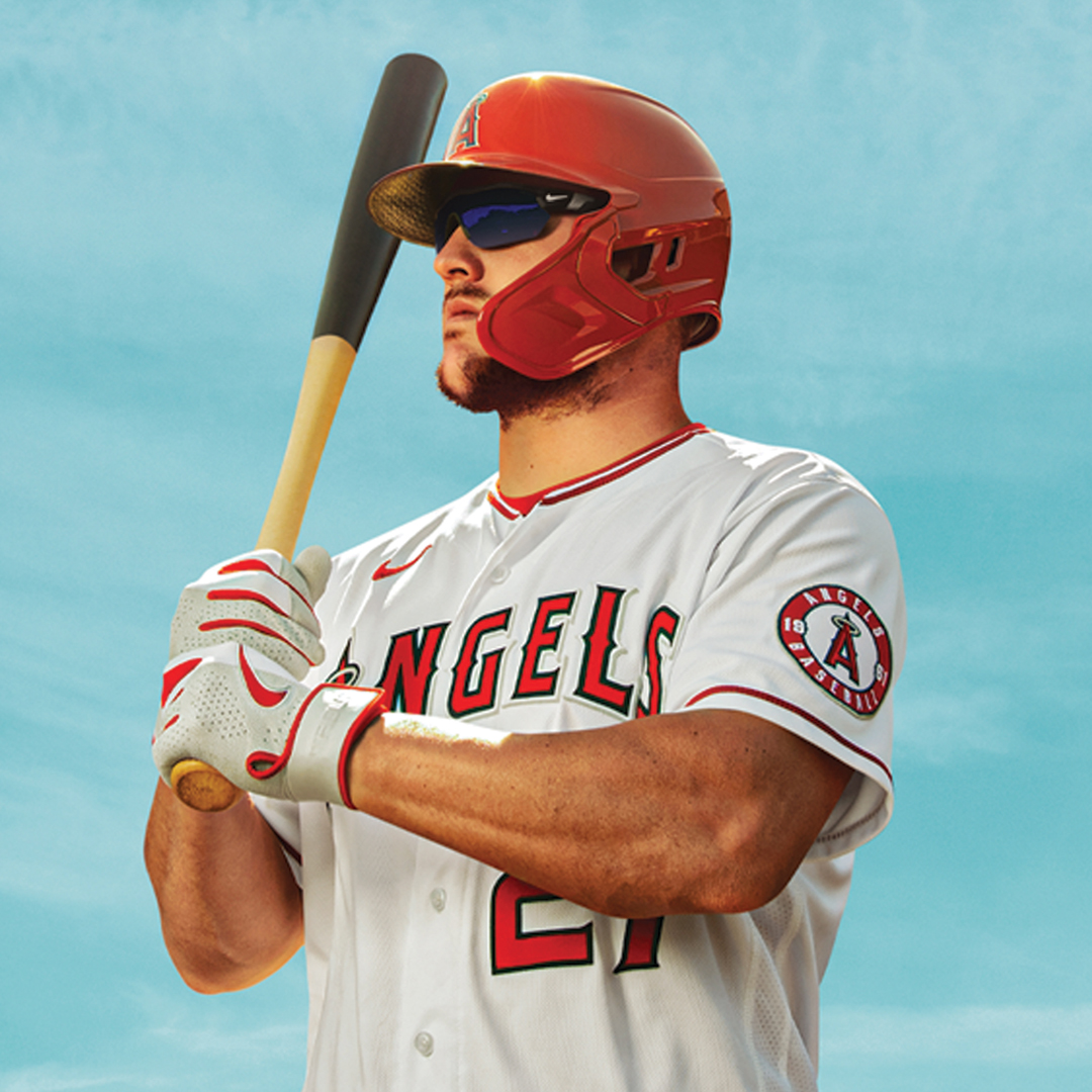 阪急三番街店］ NIKE Spring Campaign | 株式会社アイリスメガネ